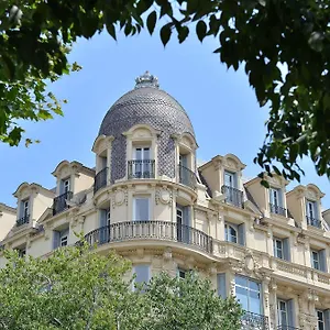 La Victor Hugo Otel